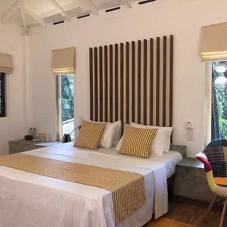 River Garden Resort เบลิฮุล โอยา ภายนอก รูปภาพ