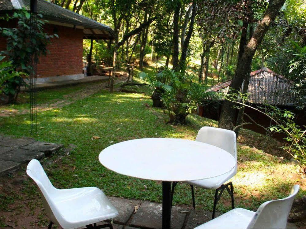 River Garden Resort เบลิฮุล โอยา ภายนอก รูปภาพ