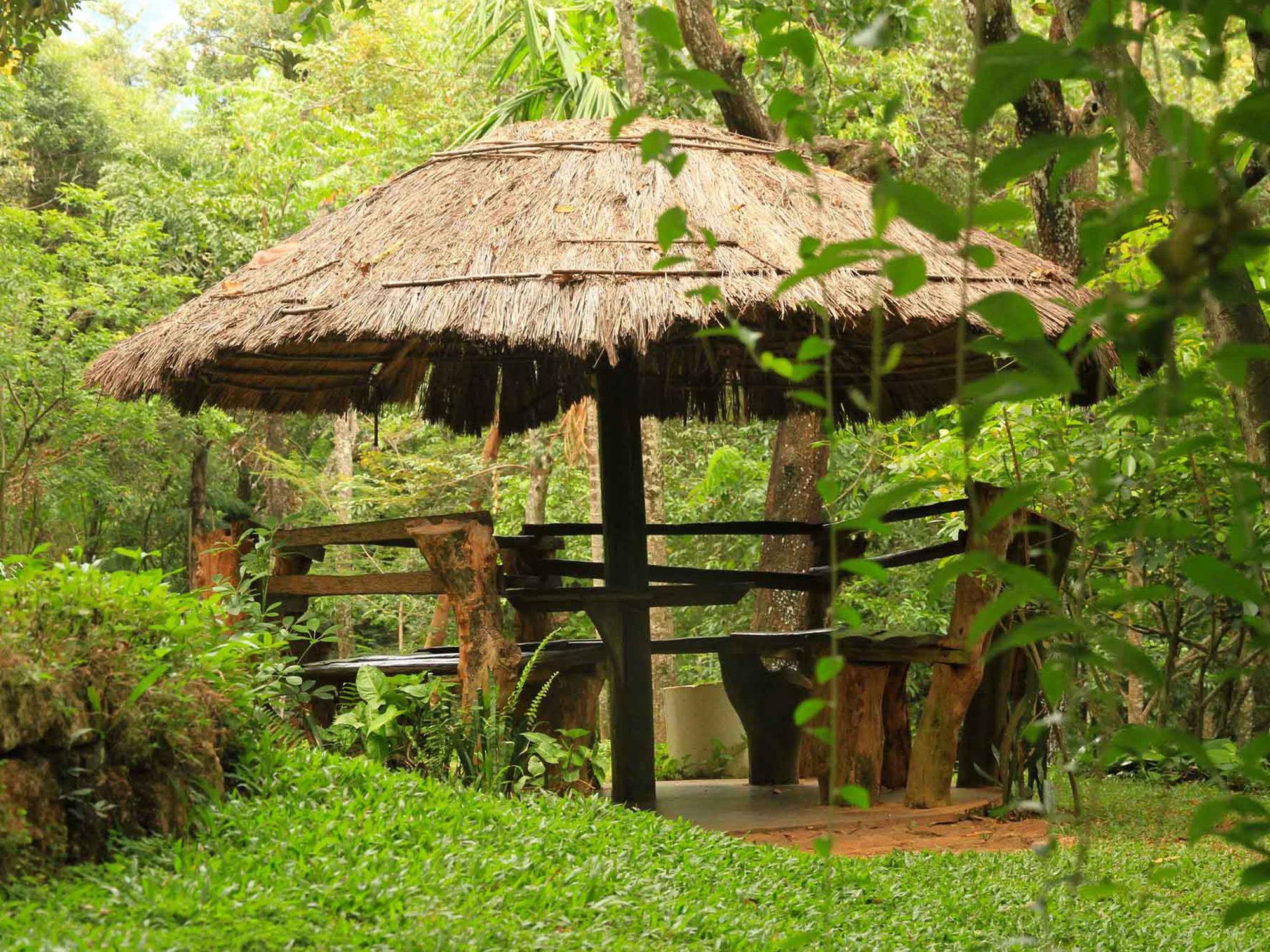 River Garden Resort เบลิฮุล โอยา ภายนอก รูปภาพ